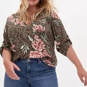 Torrid Harper Green and Pink Floral Pullover Blouse 3x